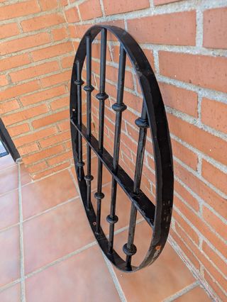 Reja de hierro redonda 75 cm. diámetro 