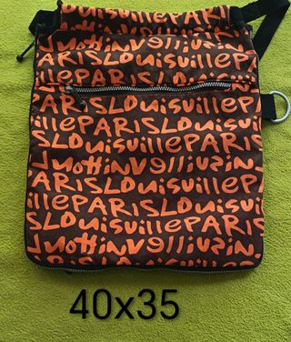 Mochila y Bolso: 2 Piezas 5€