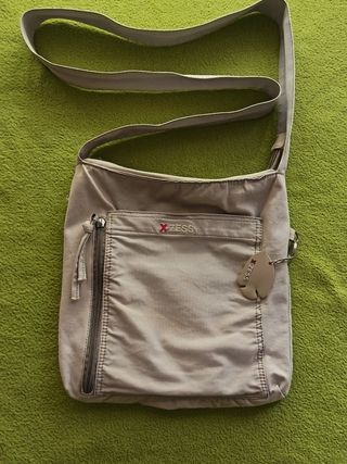 Mochila y Bolso: 2 Piezas 5€