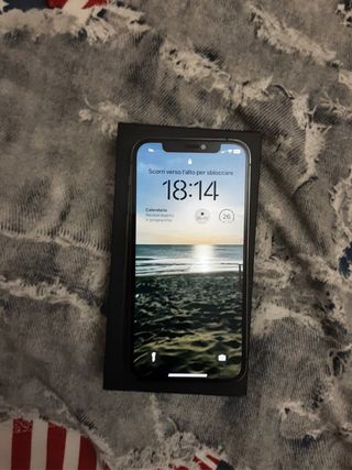 iPhone 12 Pro 128GB Space Gray + Smartwatch