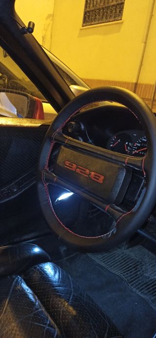 Porsche 928s