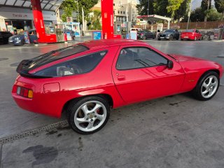 Porsche 928s