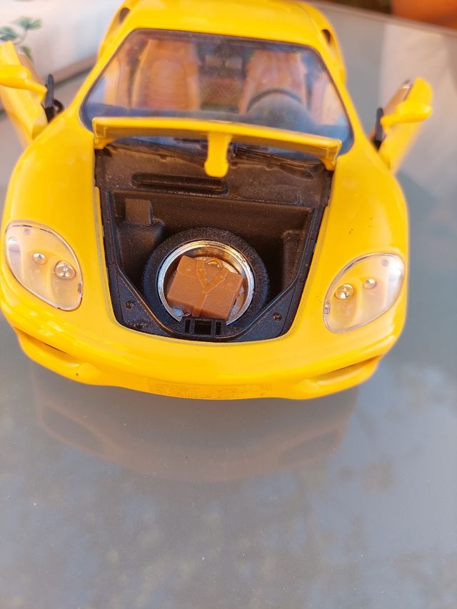 Modellino Ferrari 360 Burago 1:18