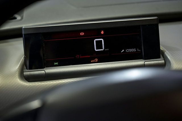 Citroën C4 Cactus   BlueHDi 73KW 100CV Business 