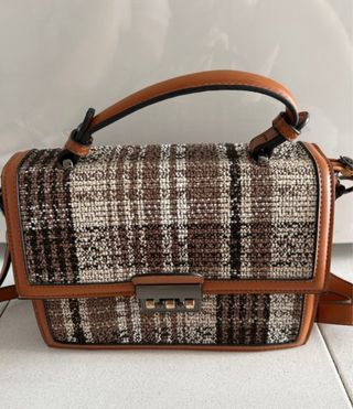 Bolso de mano con estampado de cuadros