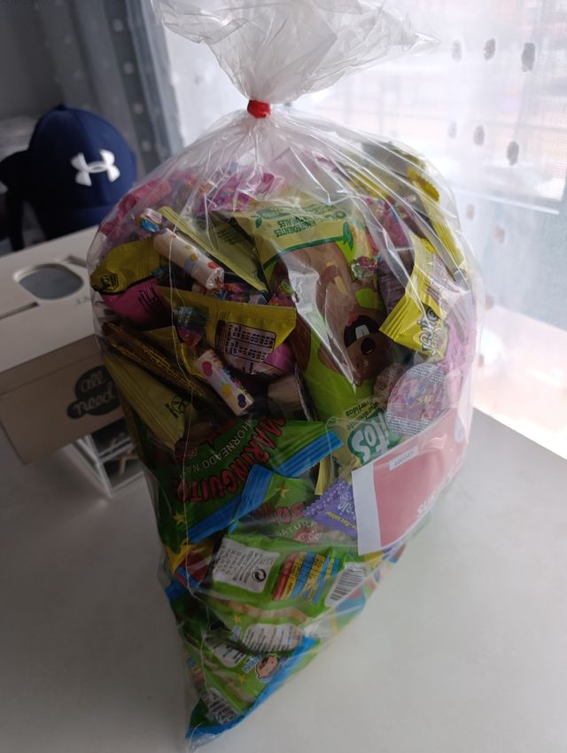 Paquete de chuches para cumpleaños o fiestas.