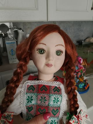 Bambola porcellana occhi vitrei anni 60