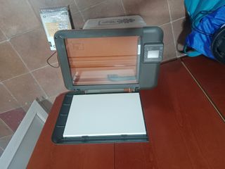Impresora y escáner HP Deskjet 3050A
