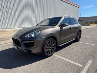 Porsche Cayenne Turbo 2012
