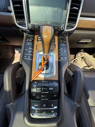 Porsche Cayenne Turbo 2012