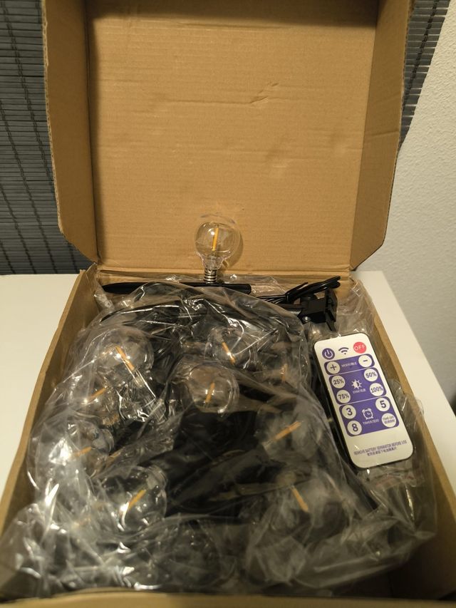 Luces LED solares con control remoto.