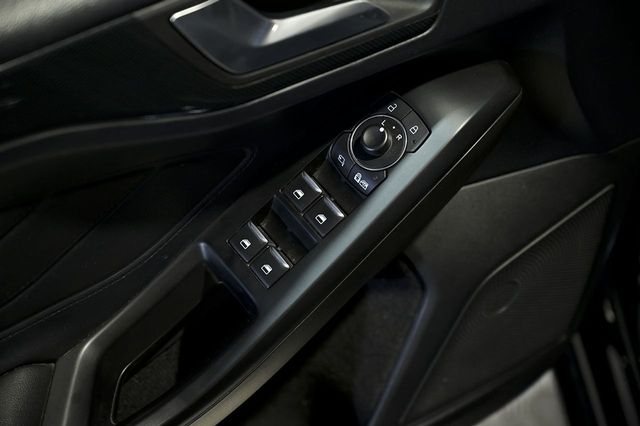 Ford Focus   1.0 Ecoboost 92kW STLine 