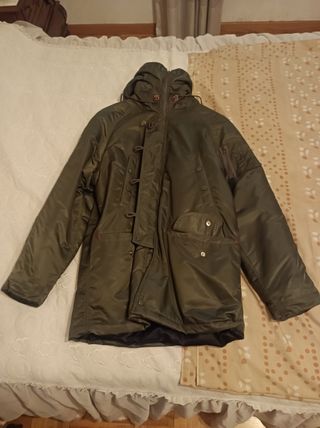Abrigo verde oliva talla 50