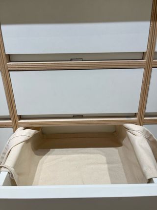 Cajonera de madera blanca