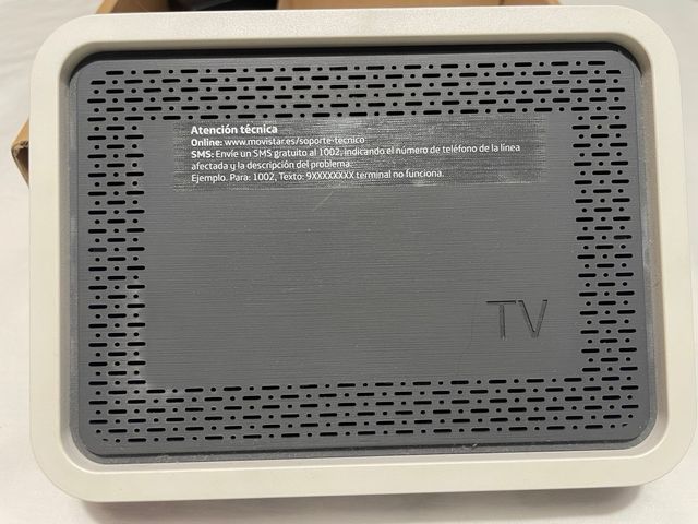 Decodificador Movistar+ con Mando. A ESTRENAR