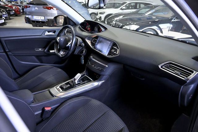 Peugeot 308   SW Allure 1.5 BlueHDi 96KW 130CV EAT8 