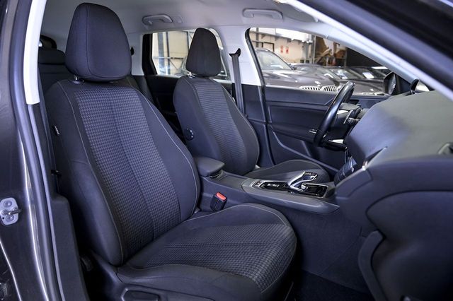 Peugeot 308   SW Allure 1.5 BlueHDi 96KW 130CV EAT8 