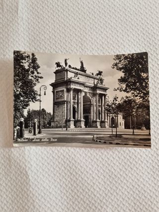 Lotto 4 cartoline Milano viaggiate 1952