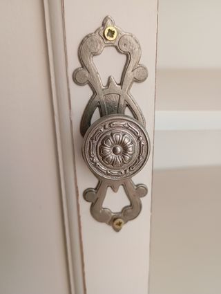 Mueble auxiliar castellano madera