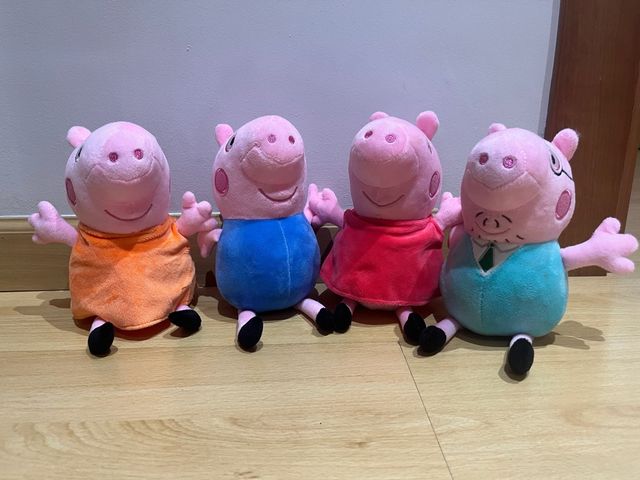 Colección Peluches Familia Peppa Pig