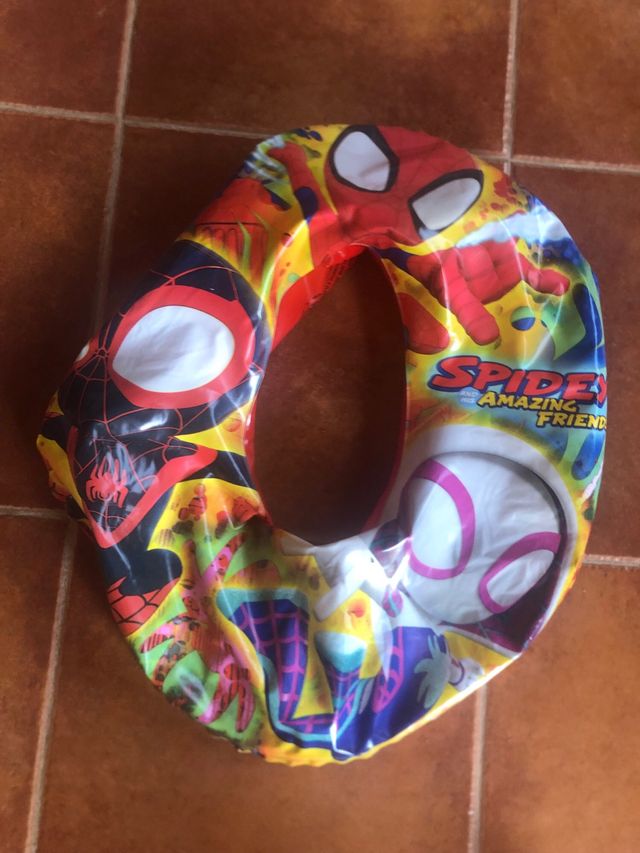 Flotador Spiderman y Gwen Stacy