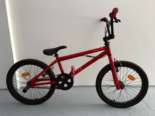 Bicicleta BMX Roja