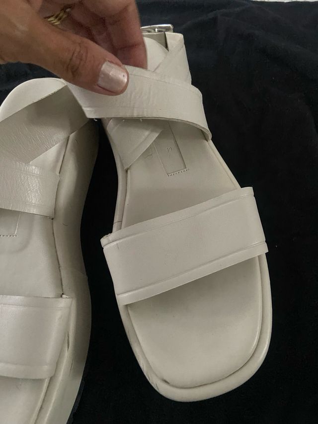 Sandalias ZARA Beige / envio no disponible