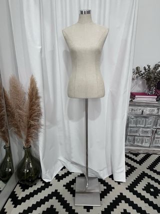 Maniquí de alta costura.
