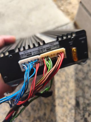 Amplificador Alpine PDA-F200 4ch