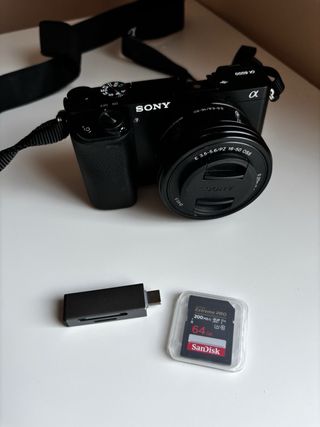 Cámara Sony Alpha a6000 Negra