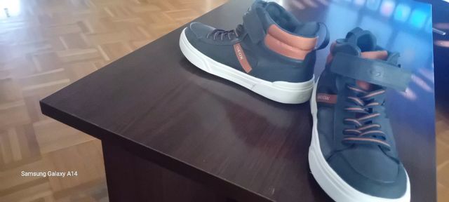 Zapatos Geox Negro y Naranja