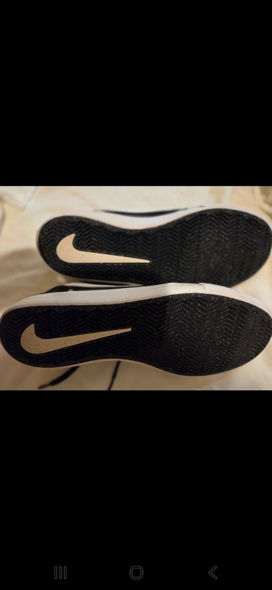 Zapatillas Nike SB Hombre Negras port more