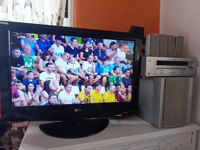 TV 32 LG Puede ponerse (No tiene smart TV)