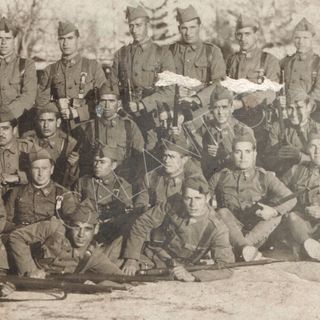 Foto soldados Infantería – República Española