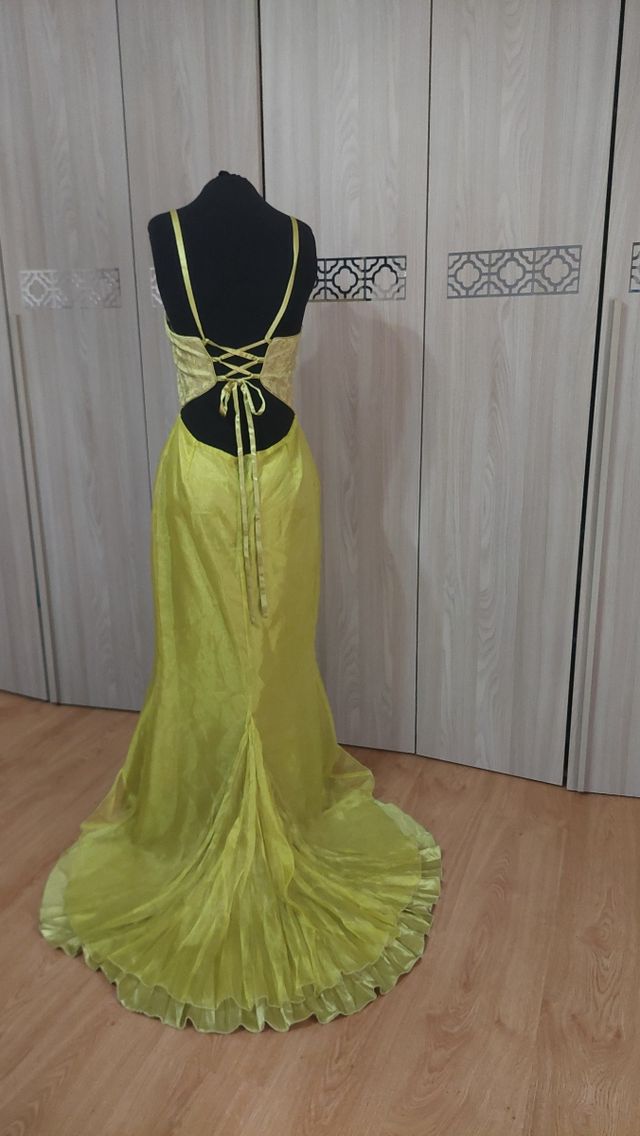 Abito elegante color lime Nuovo taglia 42.