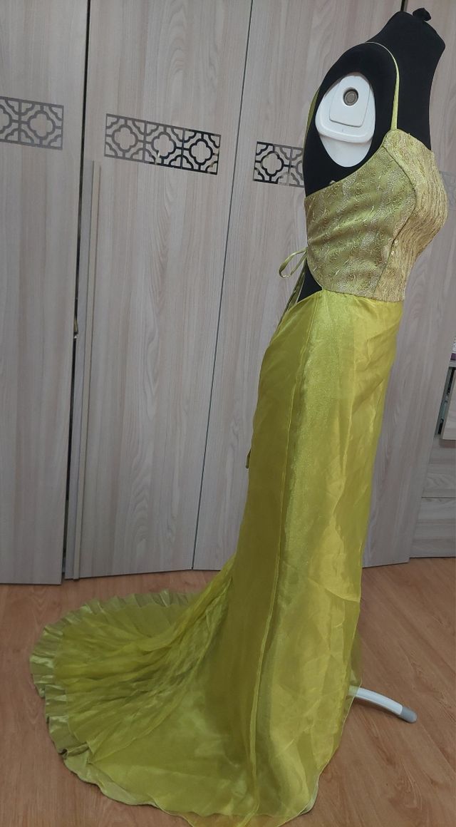 Abito elegante color lime Nuovo taglia 42.