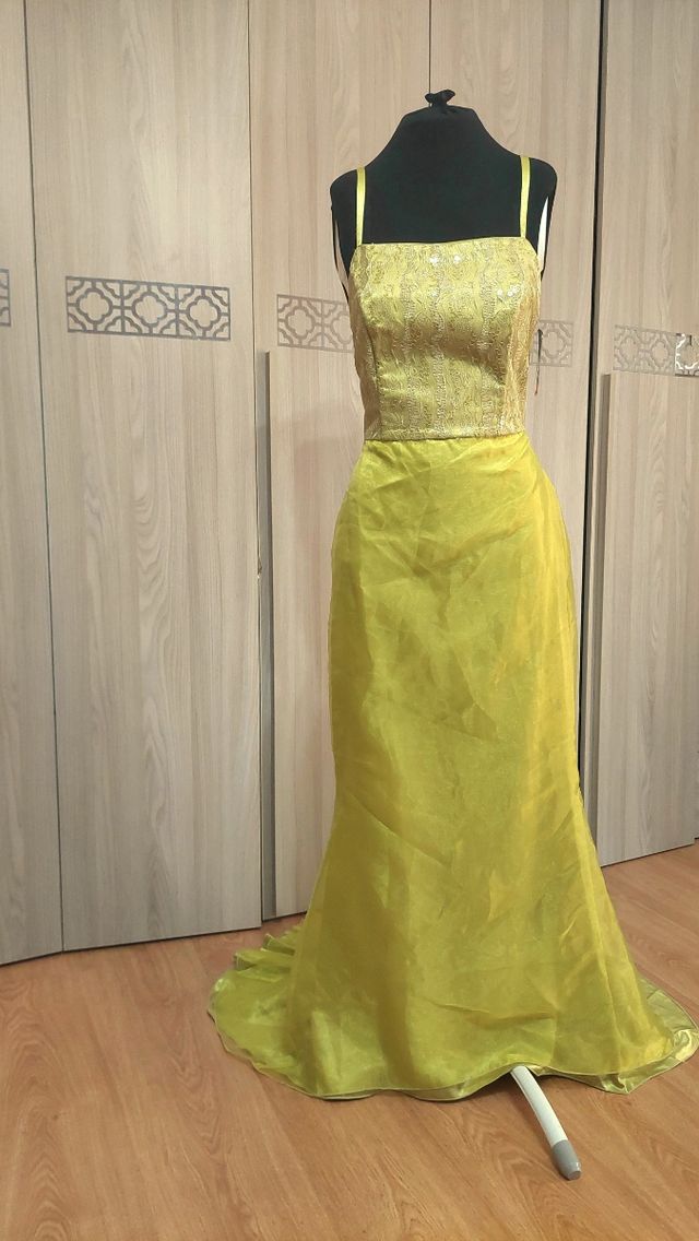 Abito elegante color lime Nuovo taglia 42.