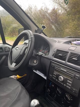 Furgoneta Tourneo Connect 111.000km