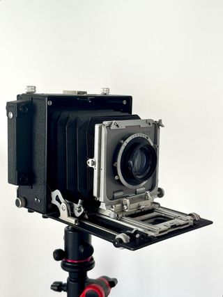 Cámara 4x5 Gran Formato  M.P.P. MK VI con Objetivo