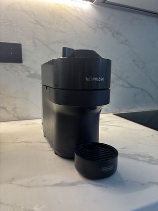 Cafetera cápsulas Nespresso DeLonghi Negra