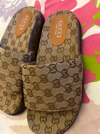 Chanclas Gucci Marrón GG Monogram