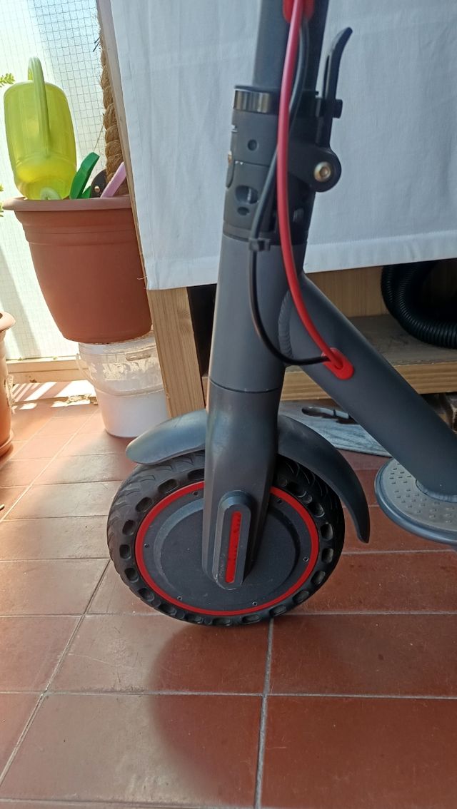 Patinete Eléctrico Negro