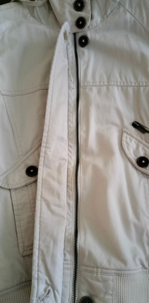 Abrigo tipo cazadora blanco chica