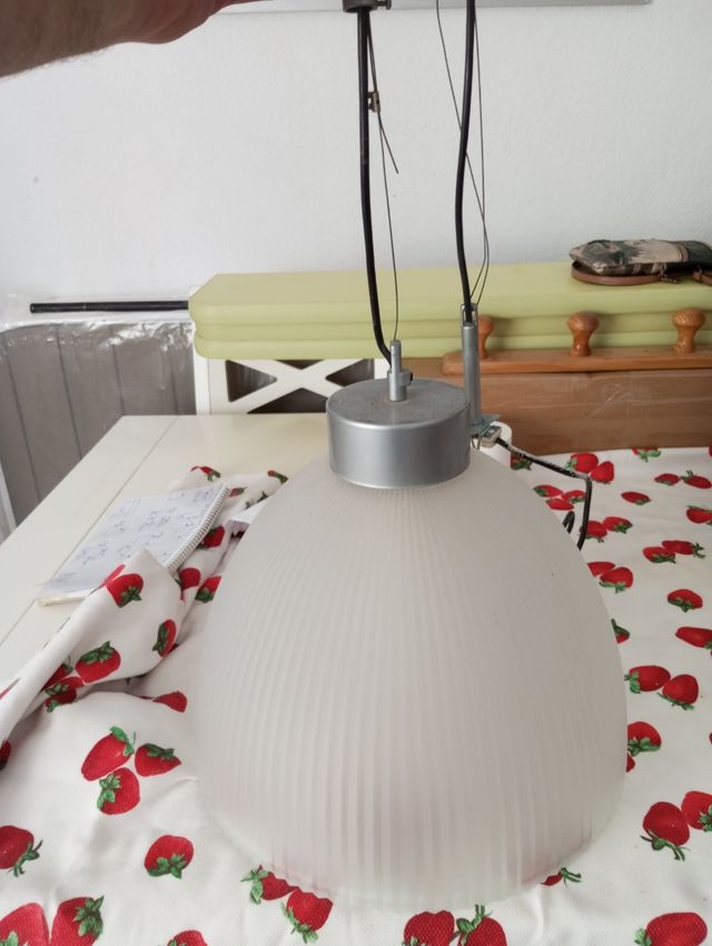 Lámpara de techo de cristal y metal