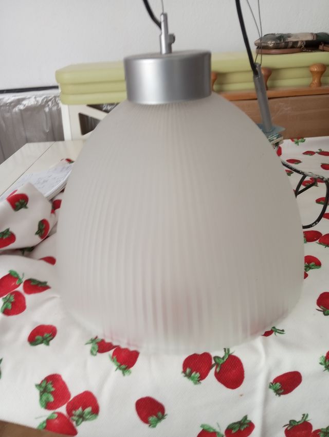 Lámpara de techo de cristal y metal