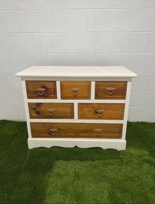 Cómoda de madera restaurada