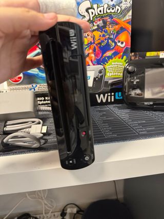 Nintendo Wii U Black + Mario Kart 8 e Splatoon