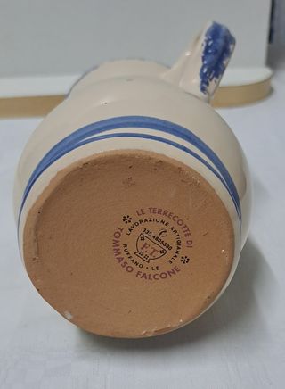 Brocca in terracotta, lavorazione artigianale