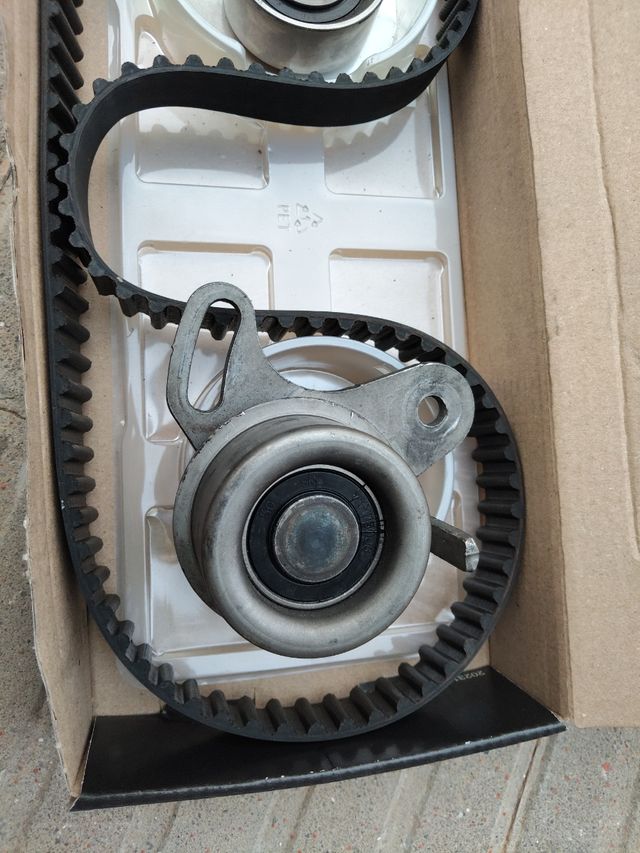 Correa distribución Hyundai Coupe