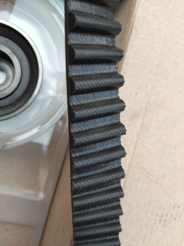 Correa distribución Hyundai Coupe